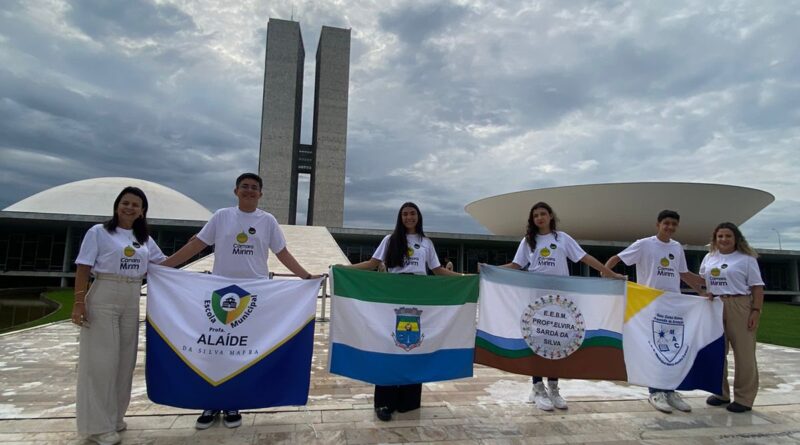 Parlamentares Mirins de Governador Celso Ramos apresentam Projeto Bandeira Verde em Brasília