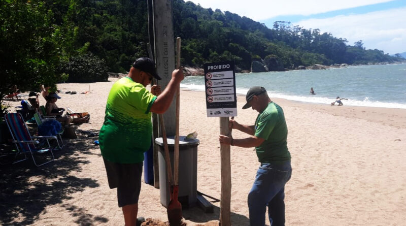 Prefeitura de Governador Celso Ramos inicia instalação de placas informativas nas praias